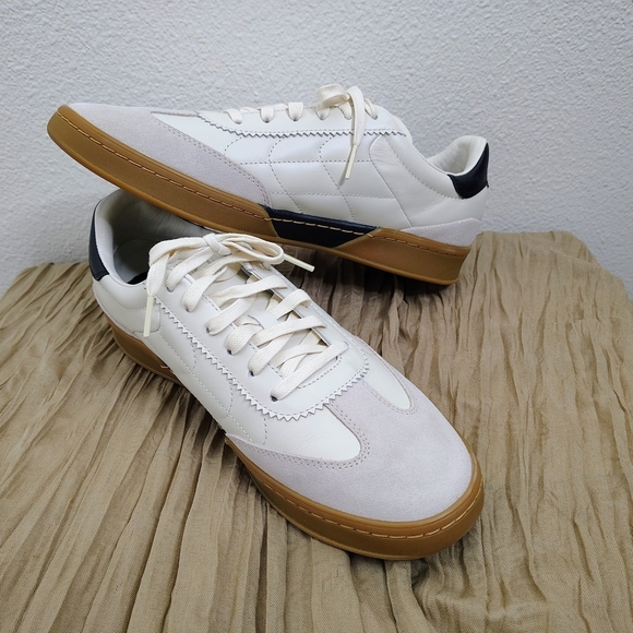 Cole Haan Shoes - Cole Haan GrandSeries Women’s Leather Sneakers White Gum Sole Size 10B